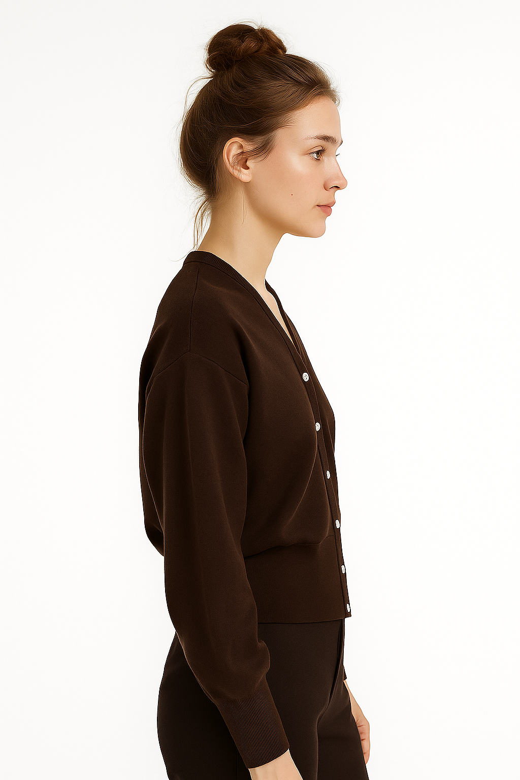 Damski kardigan z dekoltem w serek i zapięciem na guziki w kolorze ciemnobrązowym