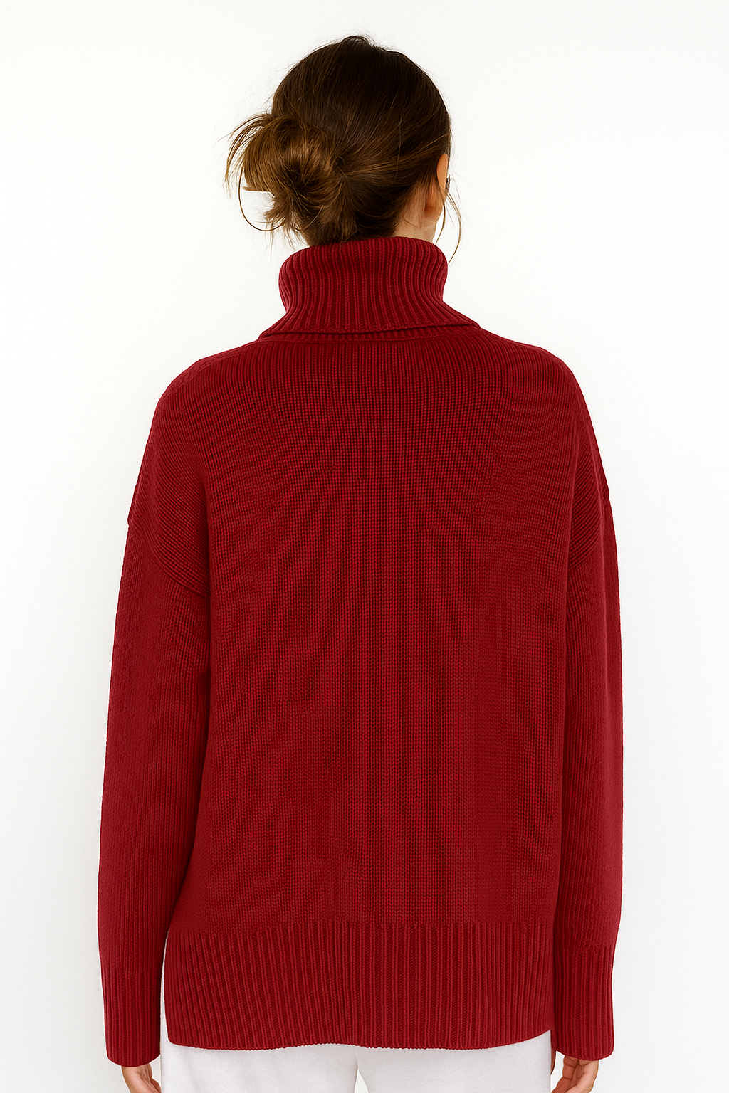 Damski, dzianinowy sweter z golfem w kolorze bordowym