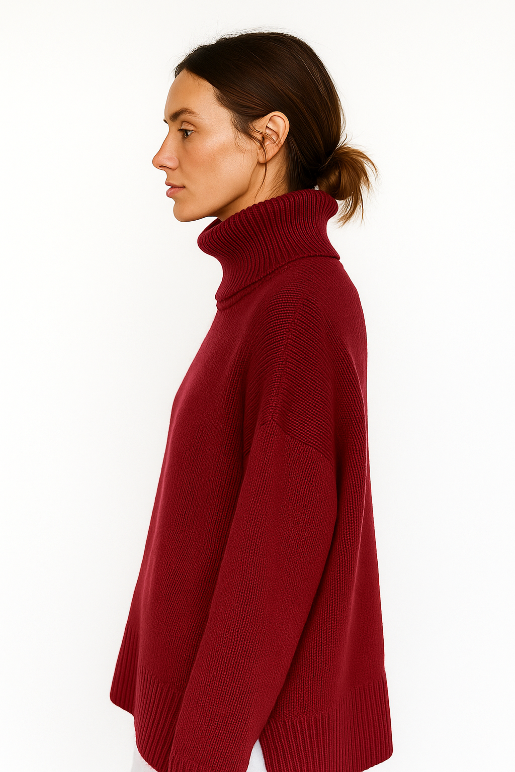 Damski, dzianinowy sweter z golfem w kolorze bordowym