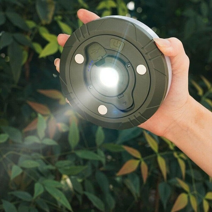 Lampka kempingowa 10m RGB – Zwiększ atmosferę i bezpieczeństwo na każdej przygodzie