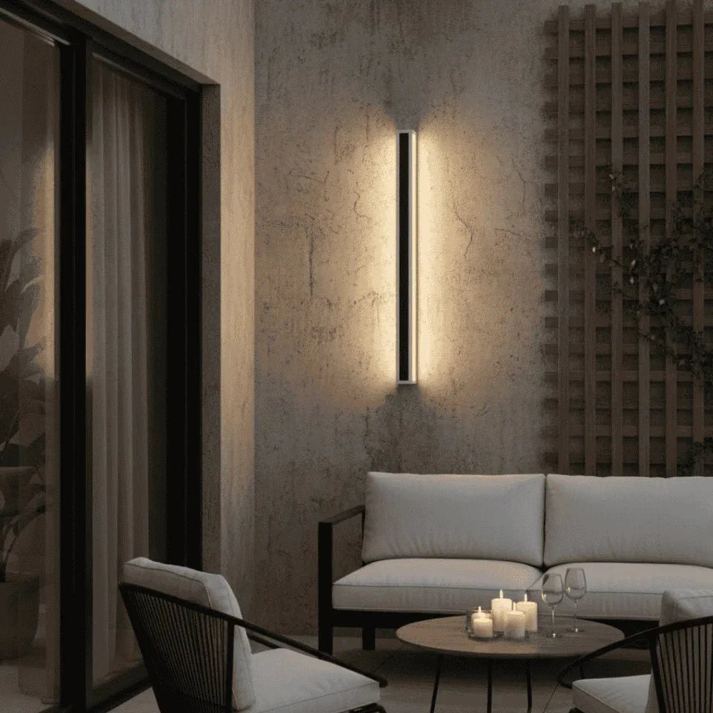 Elegancka nowoczesna lampa ścienna na zewnątrz do ogrodu i balkonu